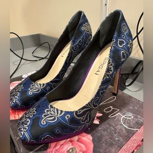 Via Spiga Elegant Blue and Purple Floral Women's Heels